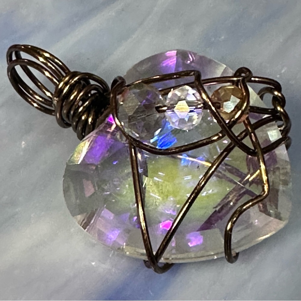 Collage Heart Crystal Glass Pendant Handmade Prism Necklace with faceted OOAK - Picture 5 of 12